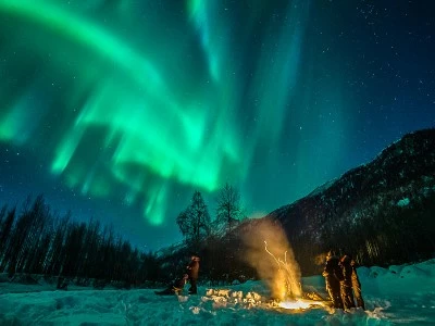 Alaska Northern Lights Train | Aurora, Ice Fishing, Dog Mushing & Sledding